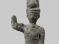 Aeg B 32  Aeg B 32, Spätzeit, Min, Bronze, H 9,2 cm, B 3,8 cm, T 2,0 cm : Bestandskatalog Ägypten, Museumsfoto: Claus Cordes
